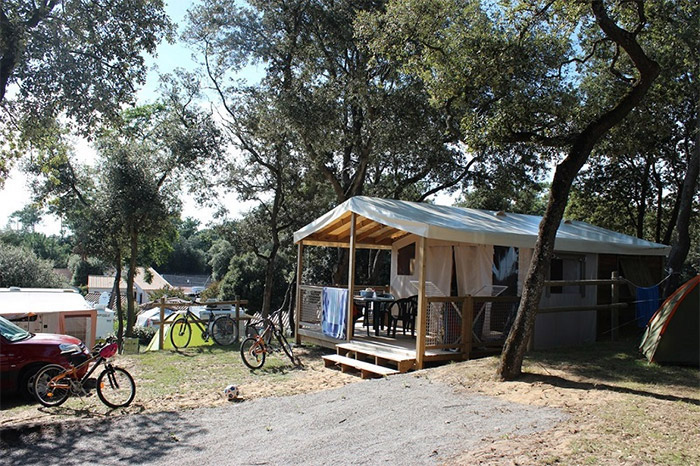 location sur un camping proche de la Vélodyssée 